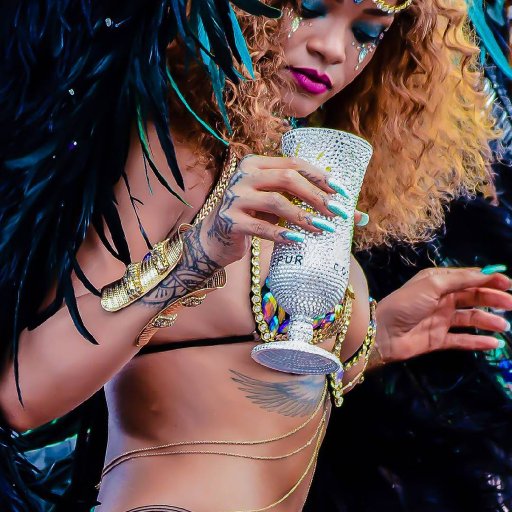 rihanna-2016-carnaval-show-biz.by-01