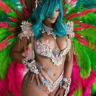 rihanna-2016-carnaval-show-biz.by-03