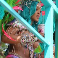 rihanna-2016-carnaval-show-biz.by-04