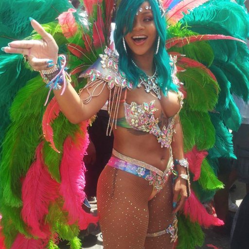 rihanna-2016-carnaval-show-biz.by-12