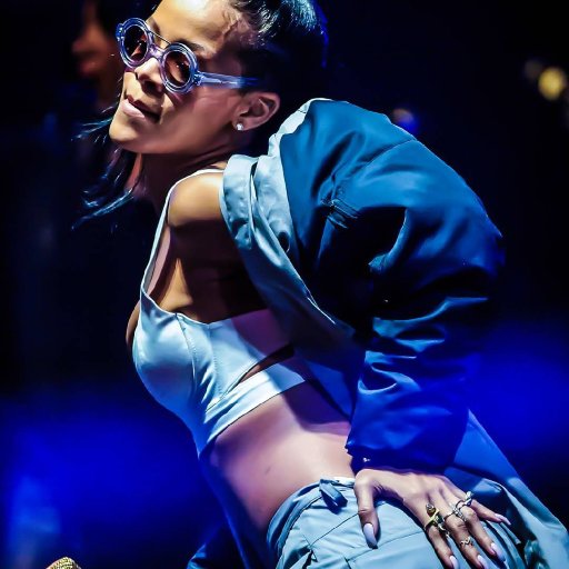 rihanna-2016-anti-tour-biz.by-14