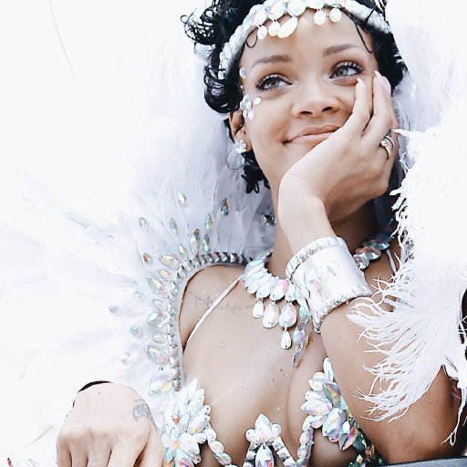 rihanna-2017-carnaval-show-biz.by-06