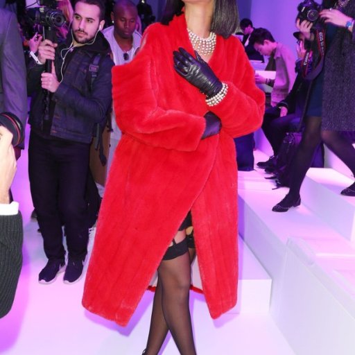 rihanna-2017-paparazzi-show-biz.by-24