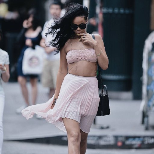 rihanna-2017-paparazzi-show-biz.by-43