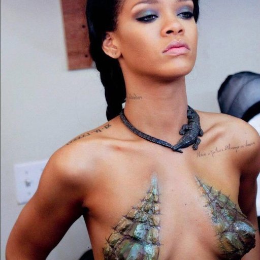 rihanna-2018-erotica-show-biz.by-17