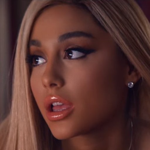 ariana-grande-2019-7rings-05 - Copy