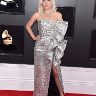 Lady-Gaga-Celine-Dress-2019-Grammys (1)