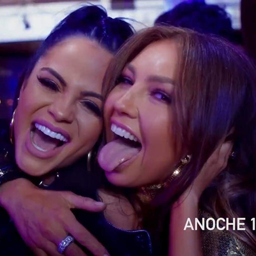 Thalía & Natti Natasha в клипе No me acuerdo 2018 03