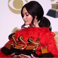 Kacey Musgraves Grammy-2019 02