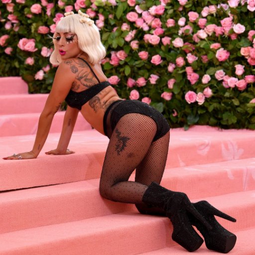 Lady Gaga на балу MET Gaga 2019 25