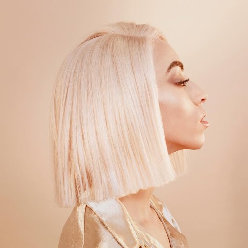 Bilal Hassani. Хит Roi. 2019. 01