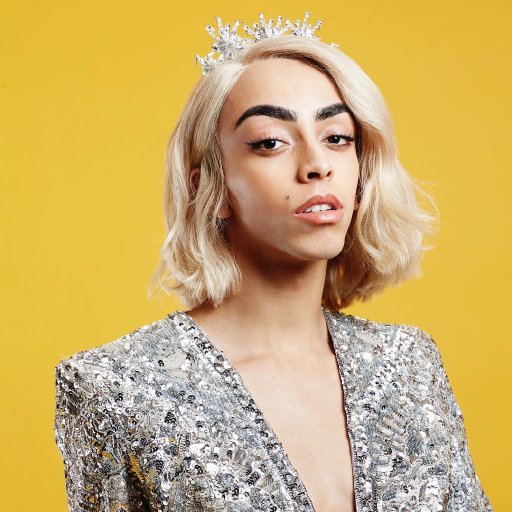 Bilal Hassani. Хит Roi. 2019. 06