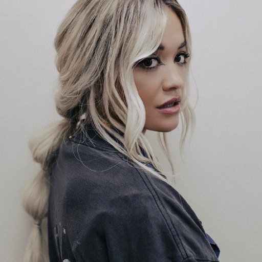 Rita Ora. Образы. 2019 08