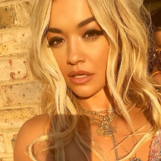 Rita Ora. Образы. 2019 22