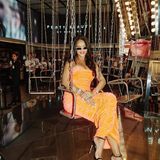Rihanna на презентации Fenty Beauty в Сеуле. 2019 07