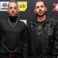 Dimitri Vegas and Like Mike. 2018. 01