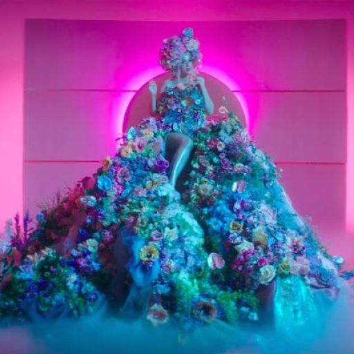 Katy Perry в клипе Never Worn White. 2020 09