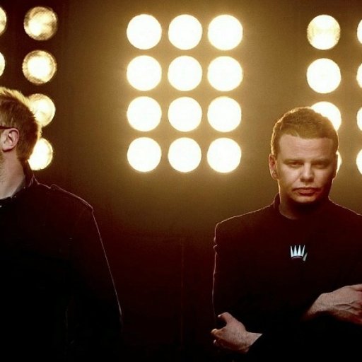 chemical-brothers-show-biz.by-07