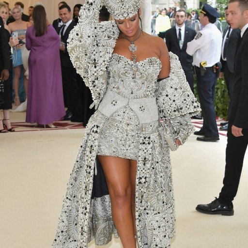 Rihanna на MET Gala. 2010-19. 06