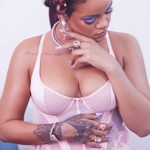 Rihanna в коллекции Fenty. 2020 01