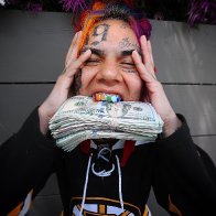 Tekashi зарабатывает деньги. 2020. 04