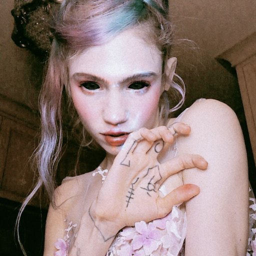 Grimes как эльф. 2019. 06