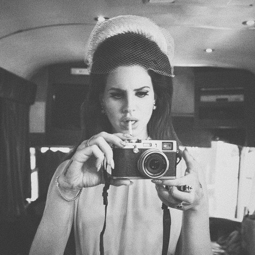 Lana del Rey в клипе Videogames. 2011 07