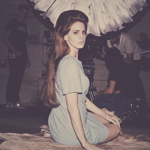 Lana del Rey в клипе Videogames. 2011 14