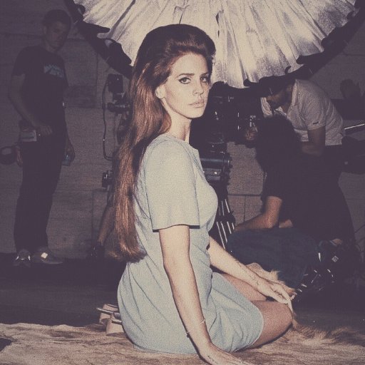 Lana del Rey в клипе Videogames. 2011 14