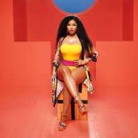 Niki Minaj в клипе Wobble Up. 2019 02