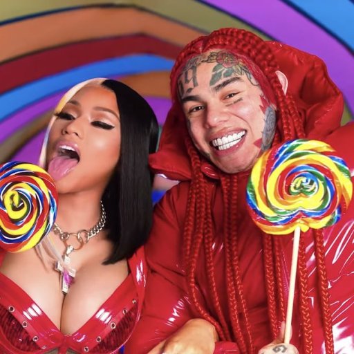 6ix9ine и Niki Minaj в клипе Trollz. 2020 19