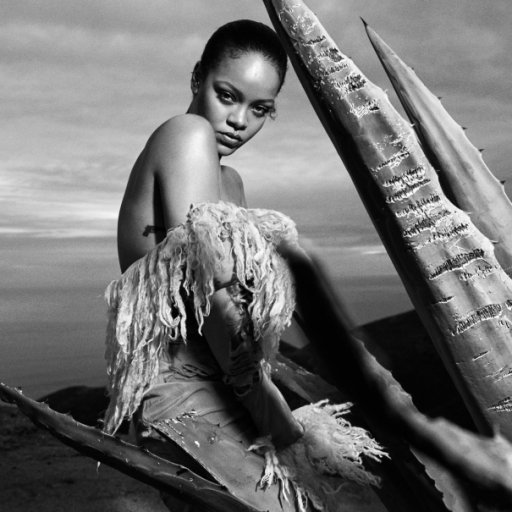 Rihanna в сете для HARPERS BAZAAR. 2020 04