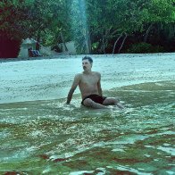 Дима Билан в отпуске на Мальдивах.  2021 02