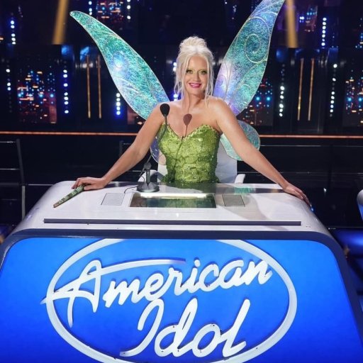 Кэти Перри в образе Динь-Динь на American Idol. 2021. 07