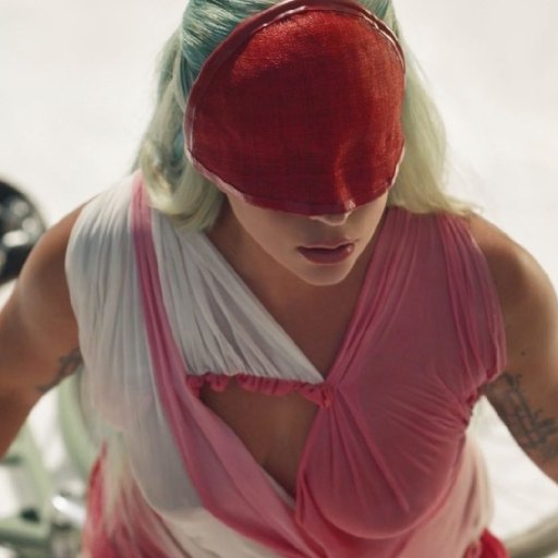 Леди Гага в клипе 911. 2021. 08