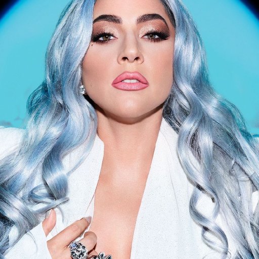 Lady Gaga в рекламе косметики. 2021. 07