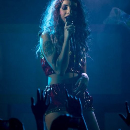 Melanie-Martinez-show-biz.by-02