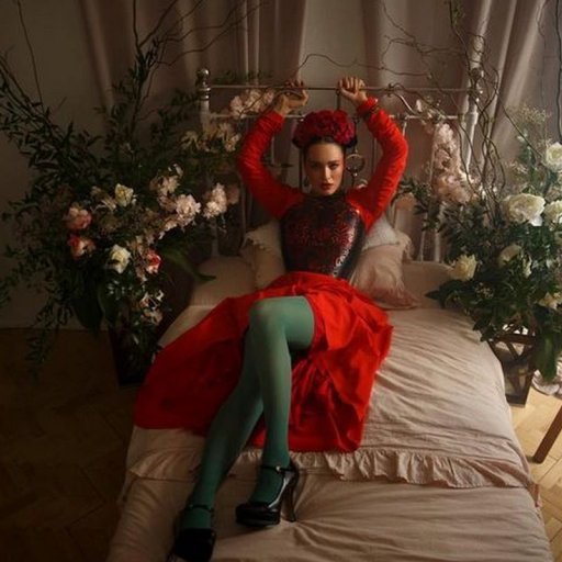 Даша Астафьева как Фрида в фотосессии Анны Некрасовой. 2021. 52
