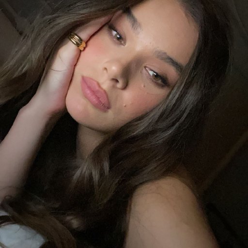 Hailee Steinfeld. Образы 2020. 07