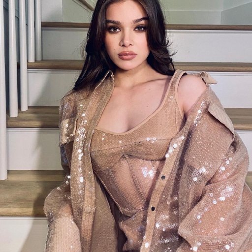 Hailee Steinfeld. Образы 2021. 22