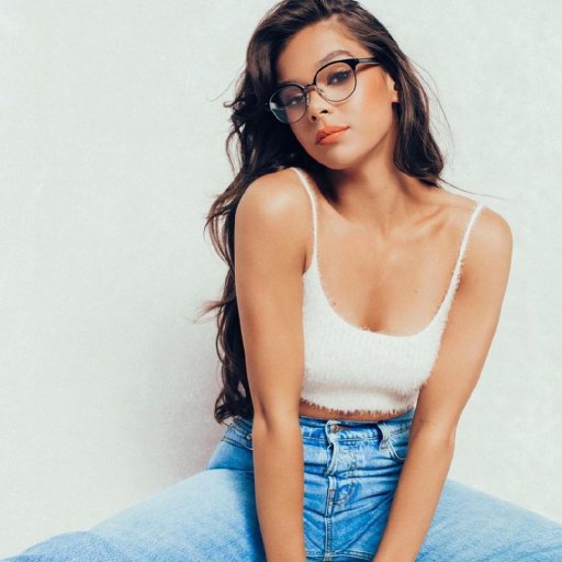 Hailee Steinfeld. Образы 2021. 25