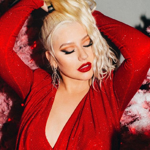 Christina Aguilera. Образы. 2019. 03