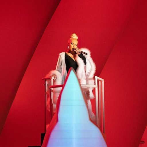 Christina Aguilera. Икона стиля 2021. 19