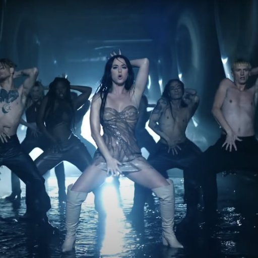 Katy Perry в клипе When Im Gone. 2022. 06