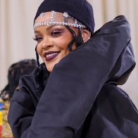 Rihanna на MET Gala 2021. 01