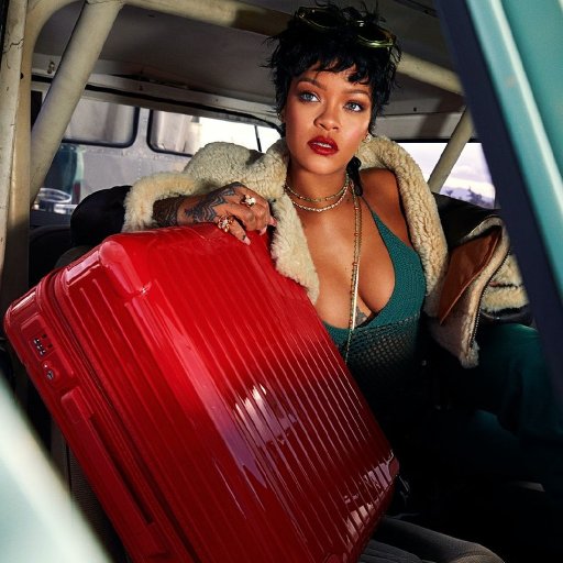 Rihanna в объективах папарацци. 2021. 01
