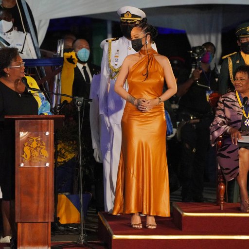 Рианна - почетная гражданка Барбадоса. 2021. 09
