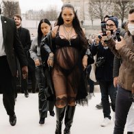 Rihanna в Париже. 2022. 02