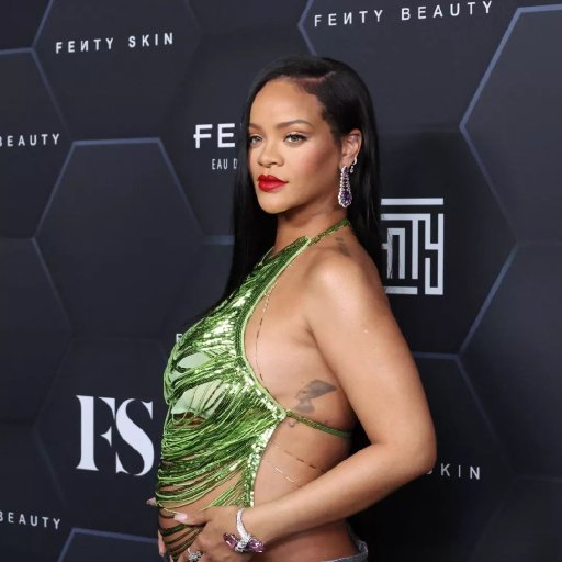 Rihanna в Париже. 2022. 67