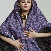 Selena Gonez в журналах Elle и Vogue. 2021. 05